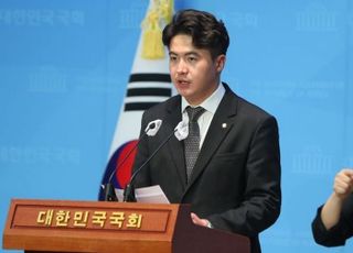 오영환, 민주 탈당 새로운미래 합류…"이재명 비난하며 낭비할 시간 없어"