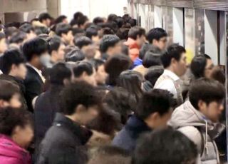 서울시, 지하철 4·7·9호선 혼잡도 개선한다…전동차 8편성 증차