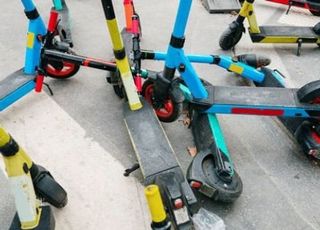 갈등 빚던 이웃차량 앞 킥보드로 에워싼 30대…스토킹' 유죄'
