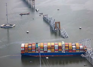 美 최대 '자동차 수출입 항구' 볼티모어항 폐쇄