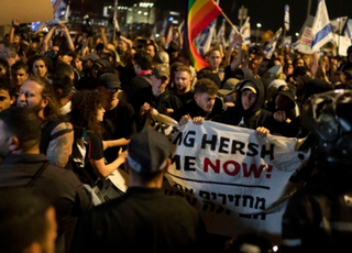 이스라엘서 네타냐후 퇴진 시위…"10만명 운집"