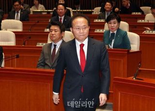 與, 총선 패배 위기 수습 모색…모레 당선인 총회 개최