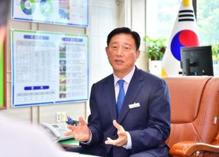 '지방소멸위기' 장성군 구원투수 김한종 군수 “치유관광과 음식으로 옛 명성 되찾을 것”[지역소멸 솔루션-단체장에게 듣는다⑤]