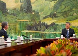 베이징 찾은 블링컨에 시진핑 “중·미는 적이 아닌 파트너”