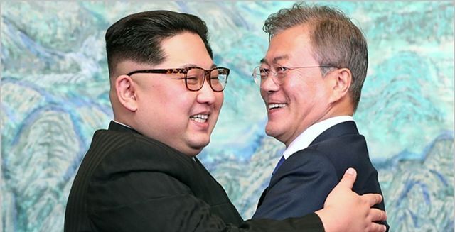 판문점 선언 6주년…'윤정부 탓' 文, '침묵' 북한