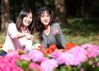 [포토] 인생샷 명소 ‘2024고양국제꽃박람회’..꽃을 보며 행복을 느껴요