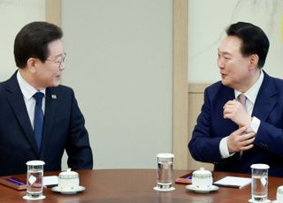 [속보] 이재명, 尹대통령에 "민생회복지원금 꼭 수용해달라"