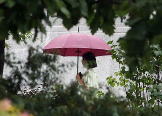 [오늘날씨] 전국 비소식…강풍 동반 최대 100㎜ 폭우