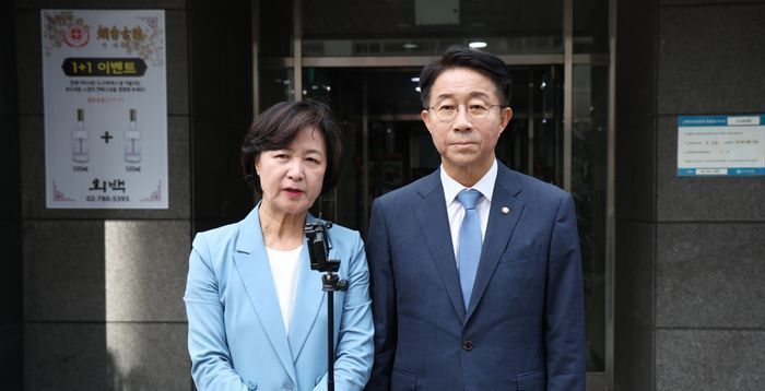 국회의장 경선 새 국면…조정식·정성호 사퇴에 '추미애·우원식 양자대결'