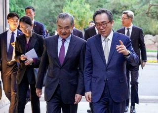 6년 6개월 만에 중국서 한중 외교장관 회담…北 불법 군사협력 지속 우려도