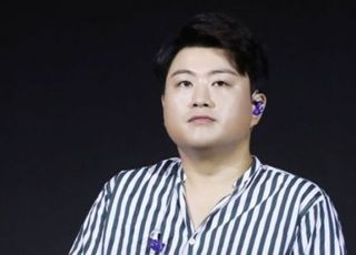 경찰, 김호중 방문 유흥주점 압수수색…음주 정황 확보