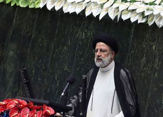 외교부, 이란 대통령 헬기 추락 사망 소식에 "애도와 위로"