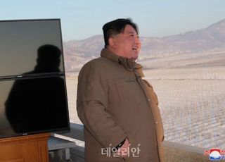 김정은, 핵 버튼 누를 생각 없다?