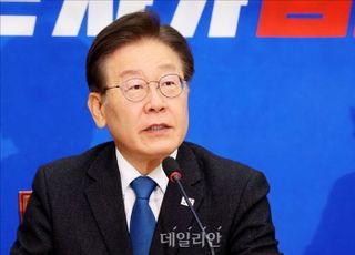 대의민주제는 퇴행?…'당원 주권' 폭주에도 '이재명 대항마'가 없다