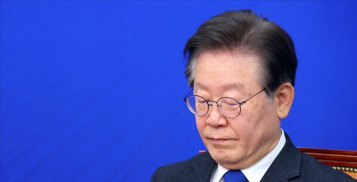 '대북송금' 이화영 1심 징역 9년 6개월…이재명 추가 기소 여부 주목