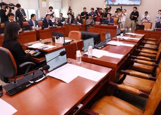 민주당, 상임위 싹쓸이 이어 대정부질문·국정조사도 일방 추진