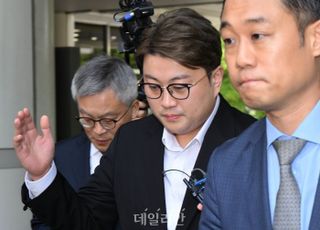 '음주 뺑소니' 김호중, 사고 한 달 만에 피해자와 합의