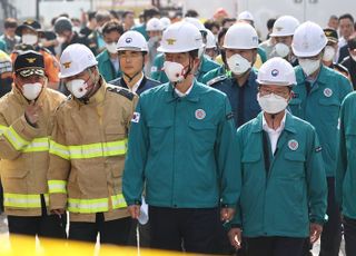 한 총리, 화성 화재현장 방문…"유가족 지원에 소홀함 없어야"