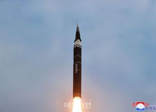 러시아 냄새 솔솔?…북한, '신형 미사일' 쐈지만 공중폭발