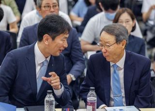 ‘이사 충실 의무 확대’ 재계 vs 행동주의 격돌…저평가 원인 이견