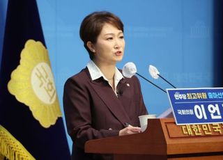민주당, 한동훈 견제…"尹 후광 힘입은 황태자, 내공 없는 낙하산"