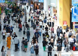 “외국인 늘어도 매출은 지지부진” 면세업계, 공항 임대료 부담 어쩌나