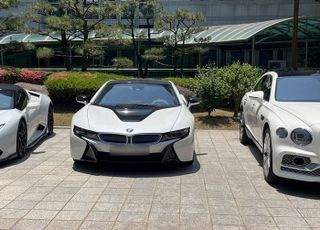 신용불량자 대상으로 200억대 '카드깡'…람보르기니·BMW I8·벤틀리 샀다