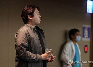 여전히 갈라진 의료계…'올특위' 반쪽 운영에 해체요구 빗발