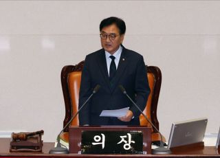 '방송4법' 가결 후 발언하는 우원식 국회의장