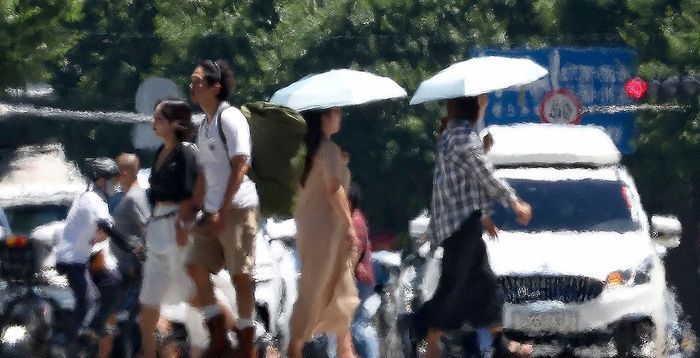 서울서 첫 폭염 사망자 발생…온열질환자 1200명 육박
