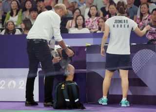 ‘구토 투혼’ 선배들 꺾은 김원호·정나은 조의 책임감 “중국은 우리가 잡을게요”