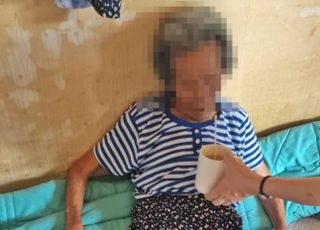 폭염에 쓰러진 노인…안부 전화로 구해낸 사회복지사