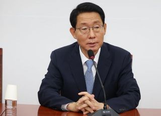 한동훈이 지명한 김상훈, 만장일치로 의총서 정책위의장 추인됐다