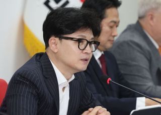 한동훈, 친정 체제 구축…친윤계 일단은 관망?