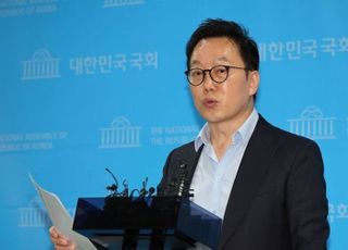 "투표로 도려내자" 정봉주 '명팔이' 장군에 개딸 '욕설 집회' 멍군