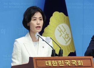 박은정 "검찰 조국 소환, 文정부 흠집 내 尹 지지율 올리려…"