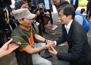 조국 '강행군'에 뚫릴라…'10월 재보선 견제구' 늘어나는 민주당