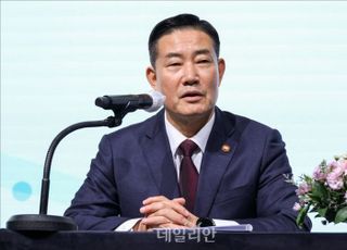 신원식 "계엄설, 국군 모독"…부승찬 "이상민, 방첩사 방문해 충암고 출신과 식사"