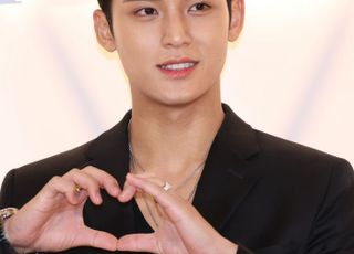 "세븐틴 민규 상의 탈의 사진 게시…성적 욕망 유발, 합의 못하면 형사처벌" [법조계에 물어보니 505]