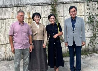 文 찾아간 이낙연 "모든 현직은 곧 전직이 된다"…검찰 수사 우회적 비판