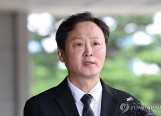 티메프 대표 검찰 출석…류광진 "본사 지원 없어 뱅크런 사태"