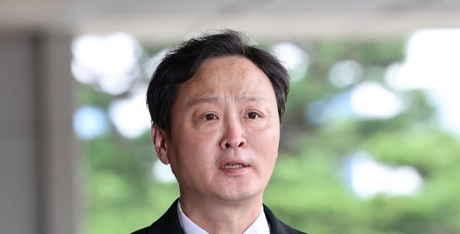 티메프 대표 검찰 출석…류광진 "본사 지원 없어 뱅크런 사태"