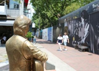 무시 못 할 경제효과…지역 살리는 연예인 길 [연예인 거리, 빛과 그림자①]