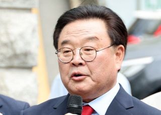 서울교육감 보수진영 조전혁 추대…안양옥·홍후조 후보도 참석