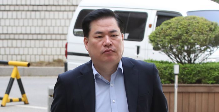 '유동규 휴대전화' 폐기 사실혼 배우자…2심도 집행유예