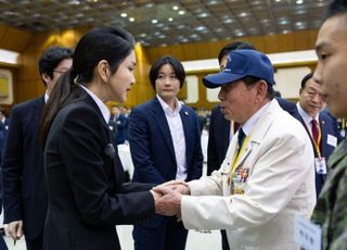 친한계, 김건희 여사 사과 요구…"여론 분노 게이지 낮춰야"