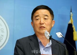 [10/2(수) 데일리안 출근길 뉴스] '탄핵의 밤' 與 대응 어떻게 되나…"그냥 둬선 안 된다" 등