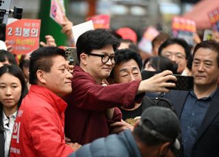 한동훈, 전남 곡성 찾아 지지호소…험지 호남에 진정성 보였다