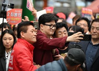 한동훈, 전남 곡성 찾아 지지호소…험지 호남에 진정성 보였다