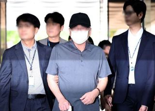 "가속페달 안 밟았다"…시청역 역주행 운전자, 법정서도 혐의 부인